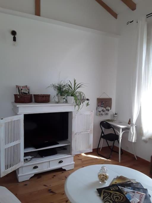 La Suite De Garlone Aujargues Exterior photo